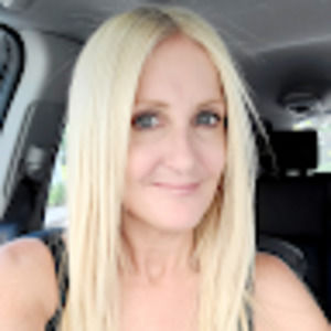 Meet your Posher, Laureen